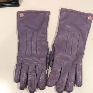 Coach lavender leather gloves